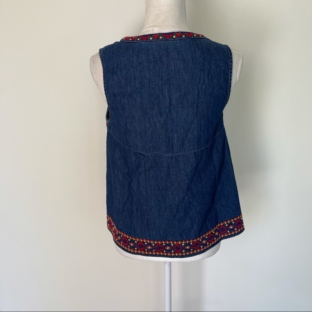 Gap Crop Top Size XS Womens Embroidered Denim Sleeveless Cotton V Neck Blue Red - Picture 8 of 11